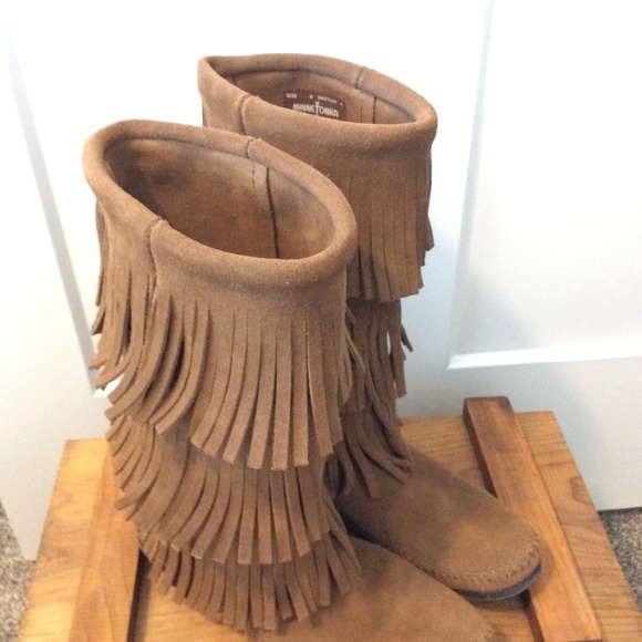 3-Layer Fringe Boot Minnetonka boots - Picture 15 of 16
